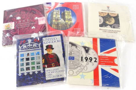 Various United Kingdom brilliant uncircualted coin collection sets, 1994, 1992, 1993, 1989, 2003 (a quantity, in plastic wrappers).