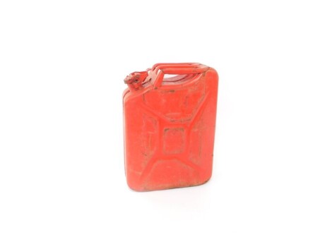 A Wavian red 20l jerry can.