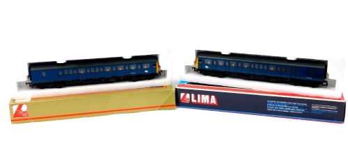 Two Lima OO gauge 205136 & 205138 Class 117 coaches, diesel multiple unit, BR Blue livery with yellow ends, W51132 and W51334, DCC fitted. (2)