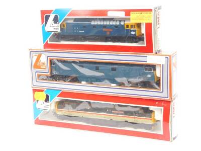 Lima OO gauge model diesel locomotives, comprising Class 33 The Burma Star 33056, Class 52 D1071 Western Renown and Class 20 Mary Queen of Scots , DCC fitted, all boxed. (3)