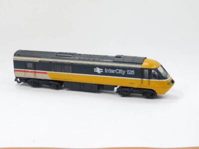 A OO-gauge Intercity locomotive and four coaches, in BR Executive livery, 41097, 42191, 40619 and E10646. (5) - 2