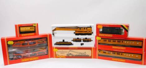 Hornby OO-gauge locomotive and other accessories, including a crew coach for breakdown crane R098, diesel locomotive 13012, track cleaning coach R296, 76 ton breakdown crane R749, DCC fitted, etc, boxed. (6)