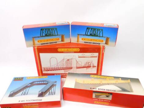 Hornby OO-gauge railway accessories, including a R657 girder bridge, R499 river bridge, R179 grand suspension bridge, etc., boxed. (a quantity)