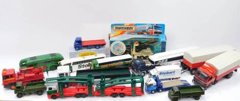 A Dinky Toys Guy flat truck 512, Matchbox Super Kings K-121 Peterbuilt wreck truck, and further die cast lorries, Stobart, etc., some boxed. (a quantity)