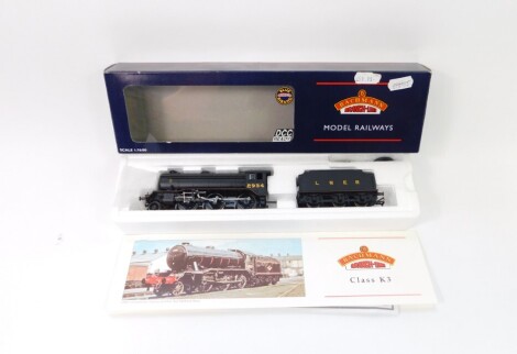 A Bachmann 00 gauge K3 class locomotive, LNER Black Group with standard tender, 2-6-0, 32-275, boxed.