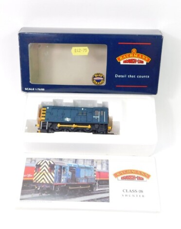 A Bachmann 00 gauge Class 08 diesel shunter locomotive, BR blue livery, 08762, 32-102, boxed.