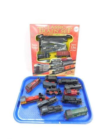 Hornby Tri-ang and other OO gauge locomotives, including D305 diesel, Hornby Dublo 31337, 3524 locomotive, Davy Crockett 16440 locomotive, tenders, a Telitoy Classic Train Set battery operated, some boxed. (quantity)