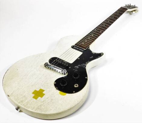 A Gibson Melody Maker Les Paul Junior style guitar, having single coil bridge pickup and a rosewood finger board, with pearloid markers.