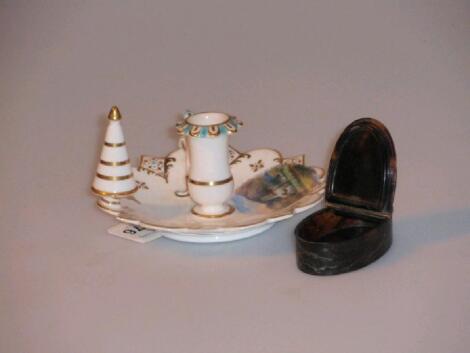 A Kerr & Binns Worcester porcelain taperstick