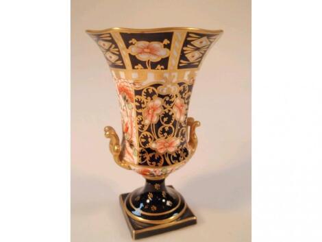 A Royal Crown Derby campana vase