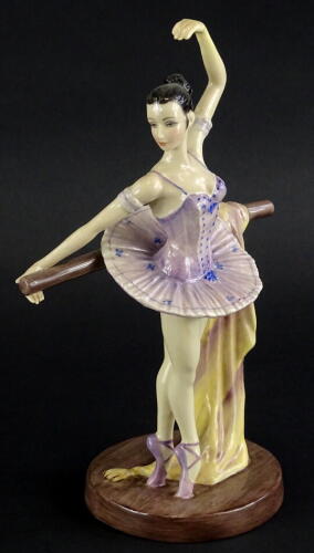 A Peggy Davies limited edition figure, modelled by Andy Moss, Ballet, from the Classic Artist series, No. 69/100, 27cm high (boxed).