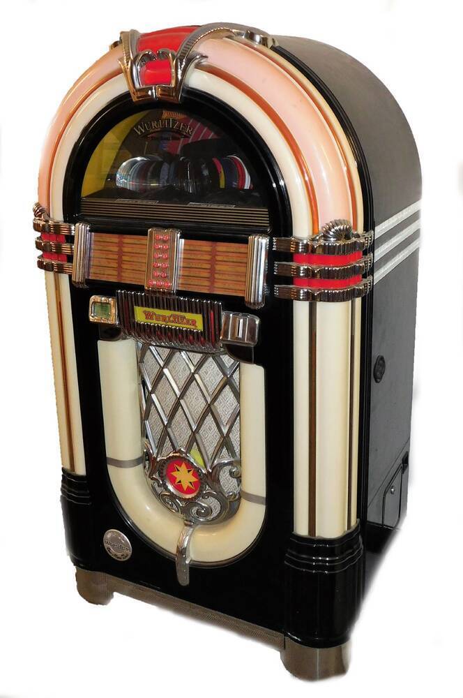 ６／１限定セール ENGLISH JUKEBOX 1〜10 A Wurlitzer One More Time juke box, in domed cabinet, bubble