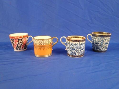 Three late 18thC Worcester 'Queen Charlotte' pattern coffe cans