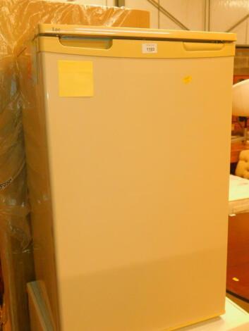 A LEC fridge, model R450AS, efficiency D, serial no 6D010849.