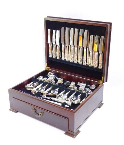 A silver plated Kings pattern canteen of cutlery, mahogany cased.