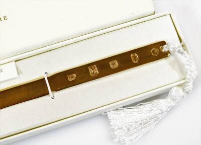 An Elizabeth II silver gilt paper knife, Golden Jubilee, in Carr's box, Sheffield 2002, 21cm wide, 1.4oz. (boxed) - 2