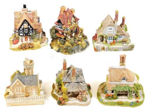 Various Lilliput Lane groups, to include Tanglewood Lodge 076, Beacon Heights, etc. (6, boxed with some paperwork)