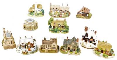 Various Lilliput Lane groups, to include The Christmas Present L2486, The Royal Albert Hall L2311, Meadow Sweet Cottage 861, etc. (a quantity, boxed with some paperwork)