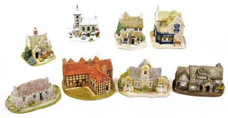 Various Lilliput Lane groups, to include Aberford Gate 661 1993-1 Apothecary L2055, Village School, etc. (8, boxed with some paperwork)