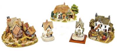 Various Lilliput Lane groups, to include both versions of The Counting House Corner 06801, Hybal View 8235056, Tudor Court and The Pottery L2123 (4, boxed with some paperwork and a vacant box)