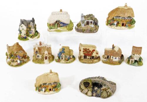 Various Lilliput Lane groups, to include Aira Force, Farriers, Honeysuckle Trinket Box, Bwthyn Bach Gwyn L2160, etc. (12, boxed with some paperwork)