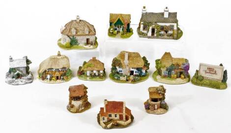 Various Lilliput Lane groups, to include Maidenhead Pavilion, Make A Wish L2342, Settler's Surprise, Squatters Cottage, Inglewood, Honeysuckle Cottage L2096, Wishing Well, etc. (12, boxed with some paperwork)