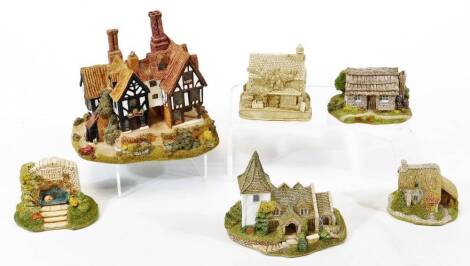 Various Lilliput Lane groups, to include Kentish Cottage paint your own, Puddlebrook March 1991, Settlers Surprise New Zealand, Greensted Church 320, etc. (6, boxed with some paperwork)