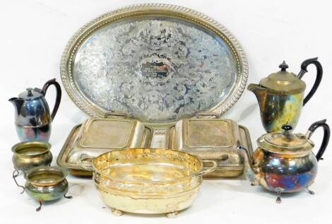 Various silver plated ware, early 20thC entree dish cover 33cm wide, coffee pot, galleried edge tray, etc. (a quantity)