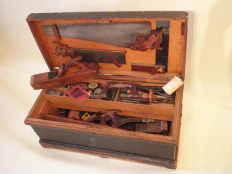 A late 19th/early 20thC pine tool chest