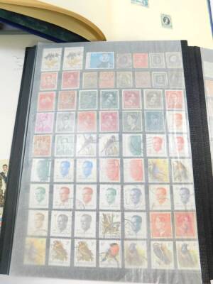 Philately. British Empire, Commonwealth and World stamps, including Australia and Canada, Spain, etc., late 19thC onwards. (13 albums) - 11