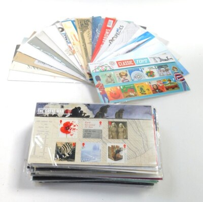 Philately. EII mint commemorative packs, various denominations. (quantity)