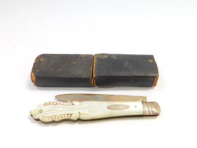 A Victorian silver and mother of pearl bound folding pocket knife, Birmingham 1876, cased.