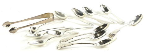 A collection of silver cutlery, to include fiddle and shell pattern teaspoons etc., 7½oz.