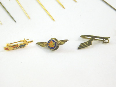 Airline pins and badges, to include Pan American, Sabena, and BEA. (quantity) - 5
