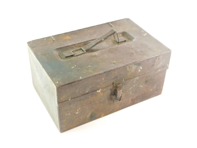 A Handy-Utility metal tool box, bears decal to lid internally, 15cm high, 32.5cm wide, 21cm deep. - 3