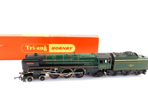 A Hornby OO gauge locomotive 'Britannia', British Rail green livery, 4-6-2, 70000, boxed.