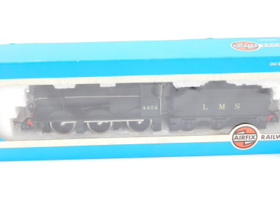 A pair of Airfix OO Gauge 4F Fowler class locomotives, LMS black livery, 0-6-0, 4454, 54122-6, both boxed. (2) - 2