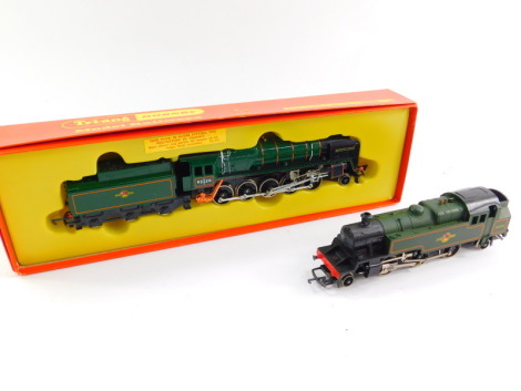 A Hornby OO gauge locomotive 'The Evening Star', British rail green livery, 2-10-0, 9220 R861, boxed, and a further locomotive, British rail green livery, 2-6-2-82004, boxed incorrectly. (2)