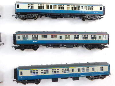 Hornby OO gauge coaches, BR blue and white livery, three Tri-ang coaches and a GW Capital wagon. (12) - 6