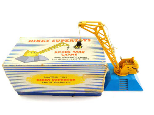 A Dinky Super Toys die cast goods yard crane, 973, boxed, with hoisting and JIB raising movements.