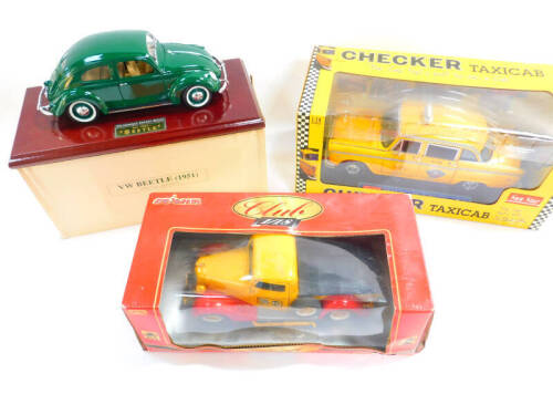 A Sunstar die cast chequer taxi cab, scale 1:18, 1981, in New York, together with a Majorette Club Ford Pickup 1936, scale 1:18, 4404, a Gilo special edition die cast VW beetle 1951, all boxed. (3)