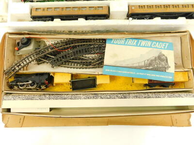 A Hornby railways OO gauge electric train set, 'The Flying Scotsman', incomplete, boxed, R778, together with a Trix twin cadette railway, incomplete, boxed. (2) - 3