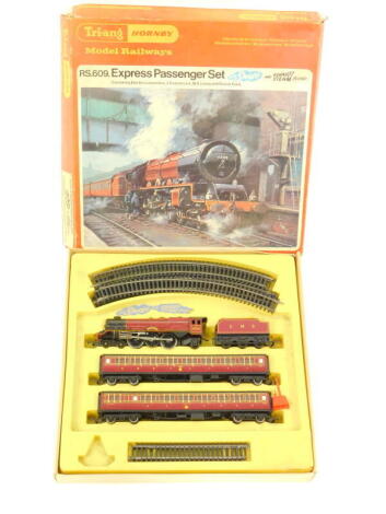 A Hornby Tri-ang OO gauge express passenger set, containing 'Princess Elizabeth', LMS red livery, 4-6-2, 6201, with smoke and exhaust steam and sound, boxed.