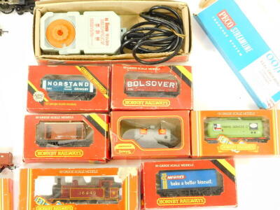 Hornby and other OO gauge locomotives and coaches, including 'The Princess Royal', 4-6-2, 46200., an Inter City 125 LNER and Pullman coaches, further coaches, wagons, turntable, etc. (1 box & 1 tray) - 7