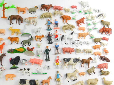 A diecast International 1086 tractor, together with plastic farm yard animals, fencing, further figures, etc. (2 trays) - 7