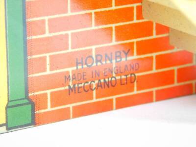 A Hornby number 2 signal cabin, o gauge, boxed. - 5