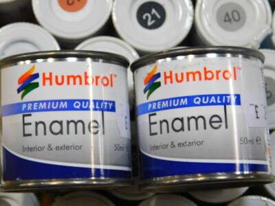 Humbrol acrylic model paints, 14mls, wide range of colours. (a quantity) - 3