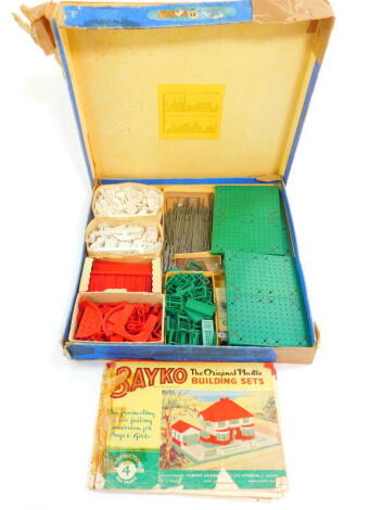 A Bayko Converting set No 3X, boxed.