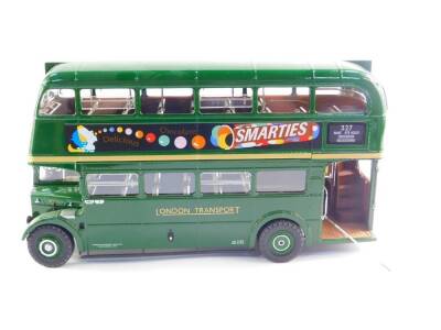 A Sun Star die cast model of an RT Series London Transport double decker bus, 1955, FXT211, 2922, scale 1:24, limited edition, boxed. - 2