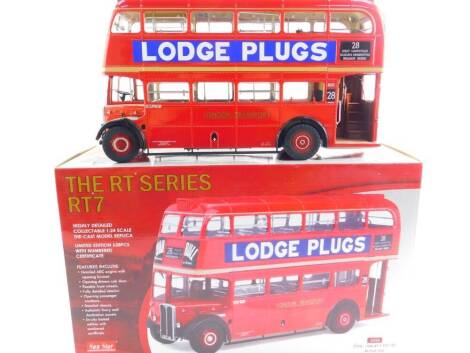 A Sun Star die cast model of a 1946 RT7-FXT182 red double decker bus, scale 1:24, 2924, boxed.